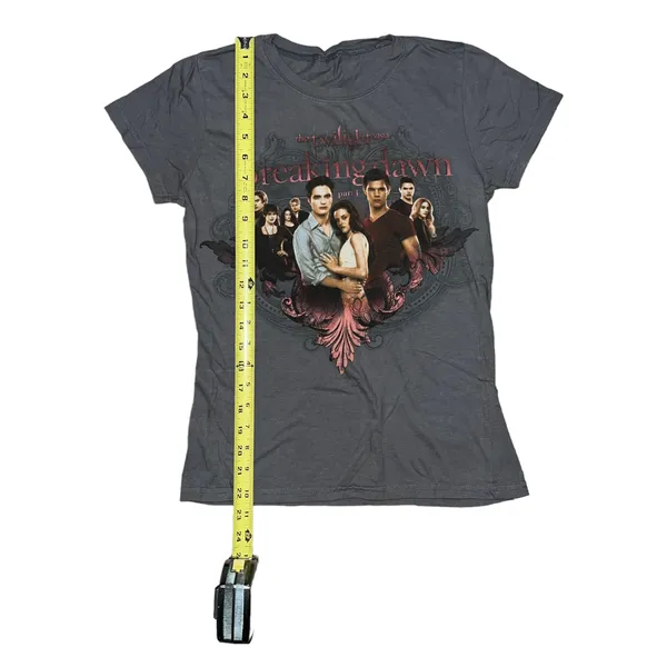 Twilight Movie Promo Breaking Dawn Part 1 T-Shirt Women’s Size Small - Image 5