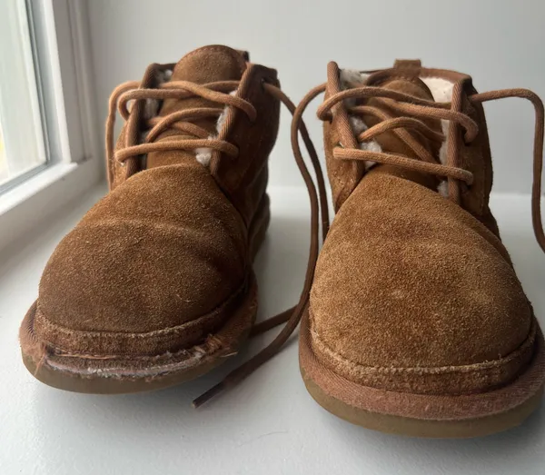 UGG Neumel II Chukka Boots Chestnut - Image 4