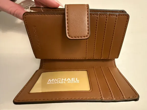 Michael Kors wallet leather logo bifold  - Image 2