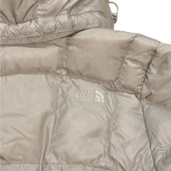 The North Face Goose Down 550 Metropolis Parka - Image 4