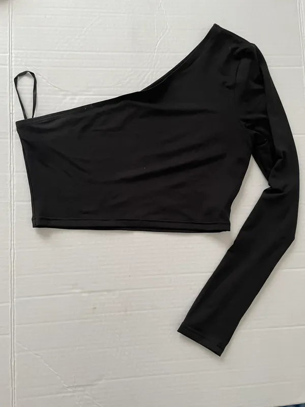 SheIn One Shoulder Crop Top - Image 7