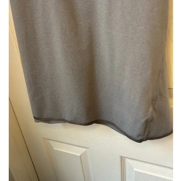 Athleta Gray Racerback Tank Top - Large - Image 3
