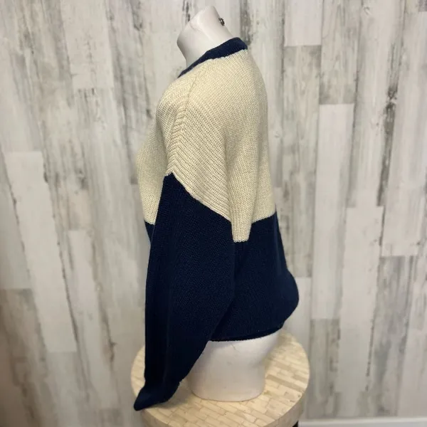 Sweater Blue Size L - Image 2