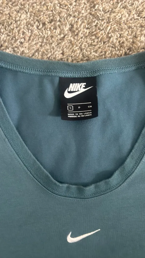 Nike Top - Image 2