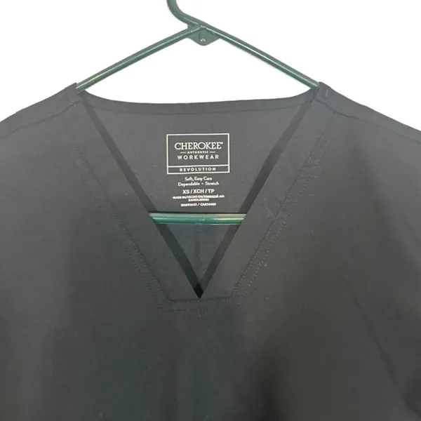 Cherokee Black Short Sleeve V-Neck Scrub Medical Professional Top Women Sz XS - Image 4