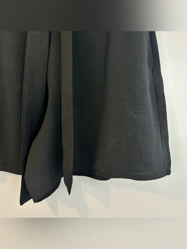 NWT H&M Black Tie Waist High Waist A-line Shorts SIze Small - Image 5