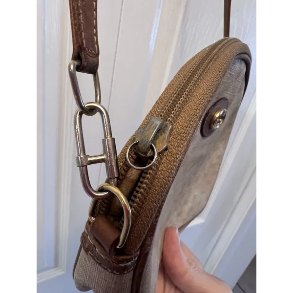 GUCCI Vintage Monogram GG Bag Made In ITALY Beige‎ Logo Crossbody AUTHENTIC - Image 5