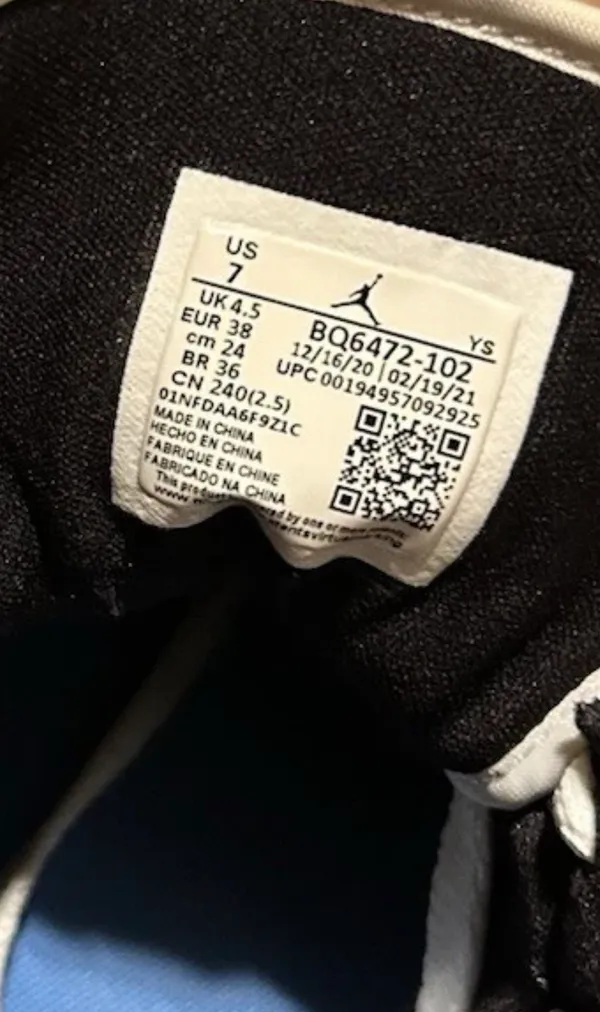 Jordan 1 size 7 unisex’s - Image 5