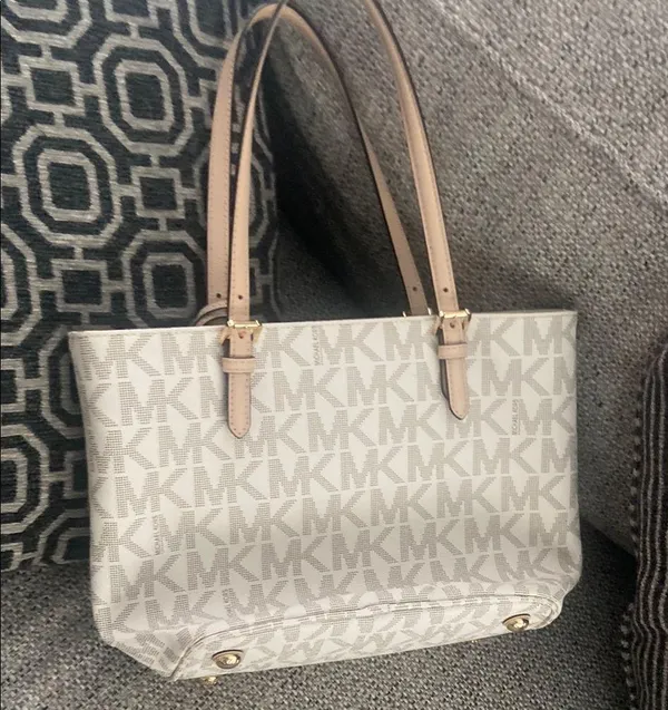 Michael Kors Cream Tote Bag with Signature Monogram - Image 6