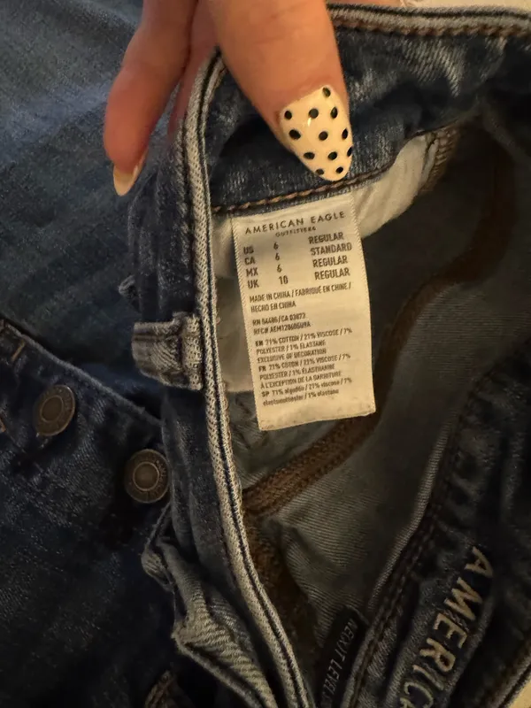American Eagle high-rise jeans - Image 2