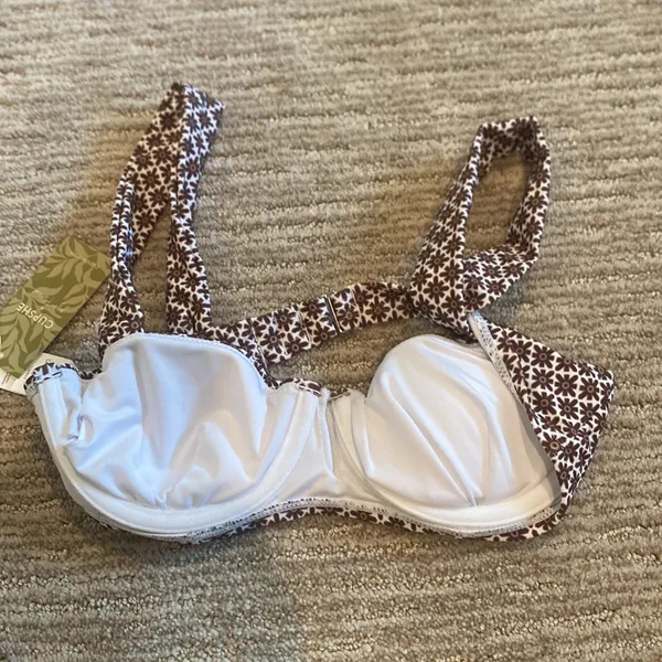 Cupshe Floral Brown and White Bikini Top - Image 2
