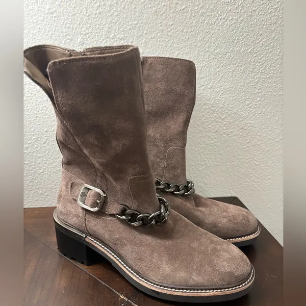 Vince Camuto Keshilla Boots Women's 7.5 Mid Calf Brown Suede Chain Trim Lug Sole - Image 7