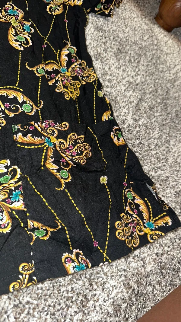 Scrub top Size L - Image 3