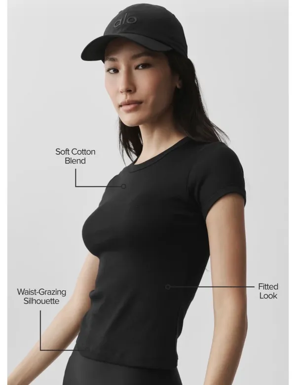 Alo Yoga Tee Black - Image 2