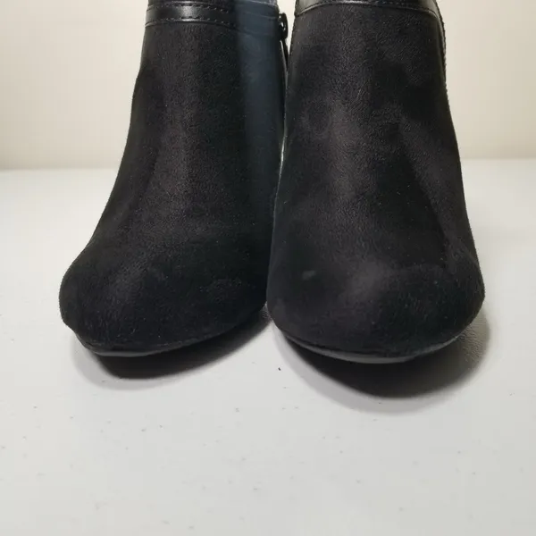 DEXFLEX Comfort Suede Black Women's Heeled Ankle Boots 8W - Image 4