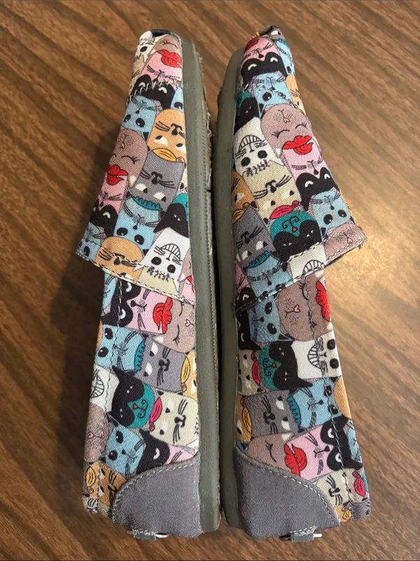 BOBS by Skechers 6.5 Cats Scratch Party Print Slip On Shoes Flats - Image 2