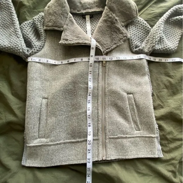 Dor Dor Couture Grey Zip Up‎ Jacket, Size Small - Image 7