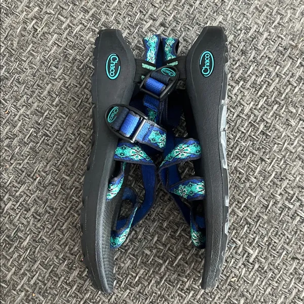 Chacos sandals blue size 8 - Image 3
