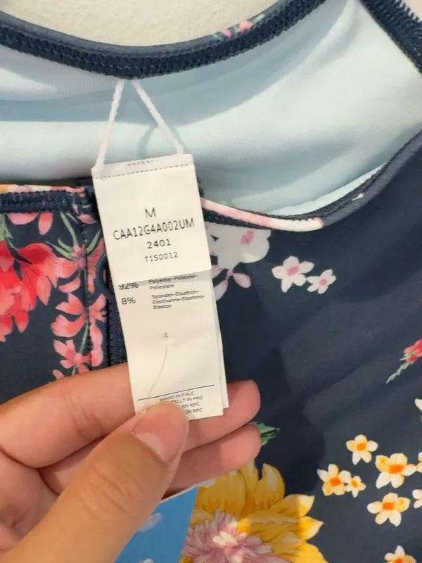 CUPSHE Floral One Piece Swimsuit Medium Zip Front Short Sleeve NWT - Image 2
