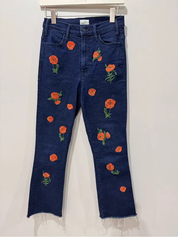 MOTHER The Hustler High-Rise Frayed Ankle Jeans Sz 27 Floral Poppies Embroidered - Image 2