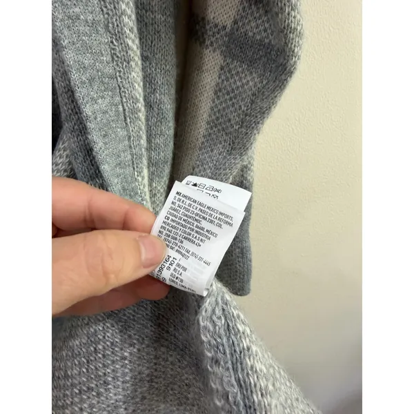American Eagle Grey Plaid Open Front Cardigan Sweater Medium Pockets Oversized - Image 8
