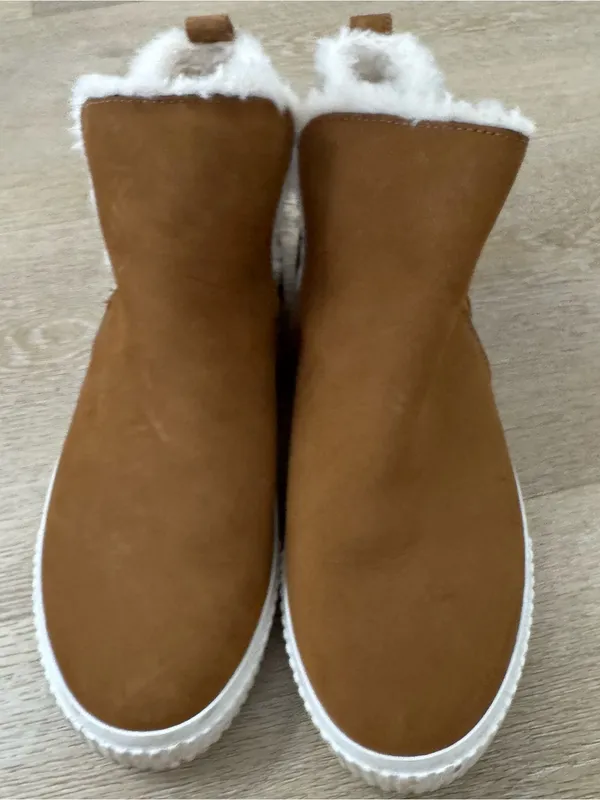 Timberland Tan Boots - Image 2