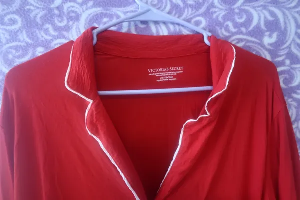Victoria's Secret modal blend bow pj pajamas button down top with pocket Christmas long sleeve in red size large. - Image 4