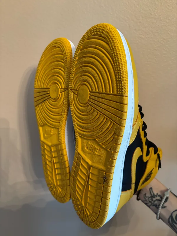 Air Jordan 1 Retro High OG GS ‘Pollen' - Image 5