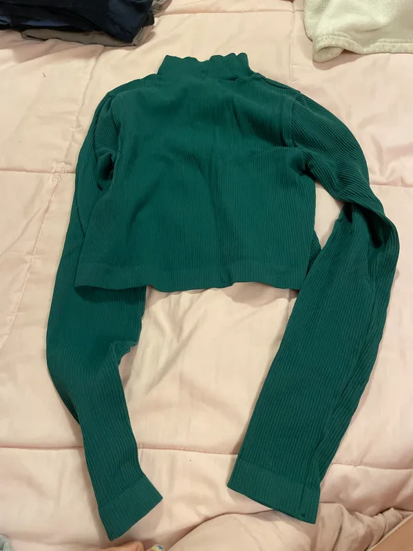 Garage zip crop top - Image 2