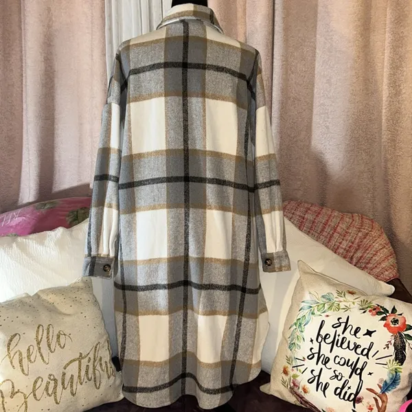 Size M Mid Length Flannel Pocketed Button Down Jacket Tan Size M - Image 9