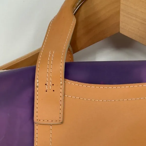 MAXX NEW YORK‎ Barrel Handbag Purple Clear Vinyl Tan Leather Top Handle Bag - Image 7