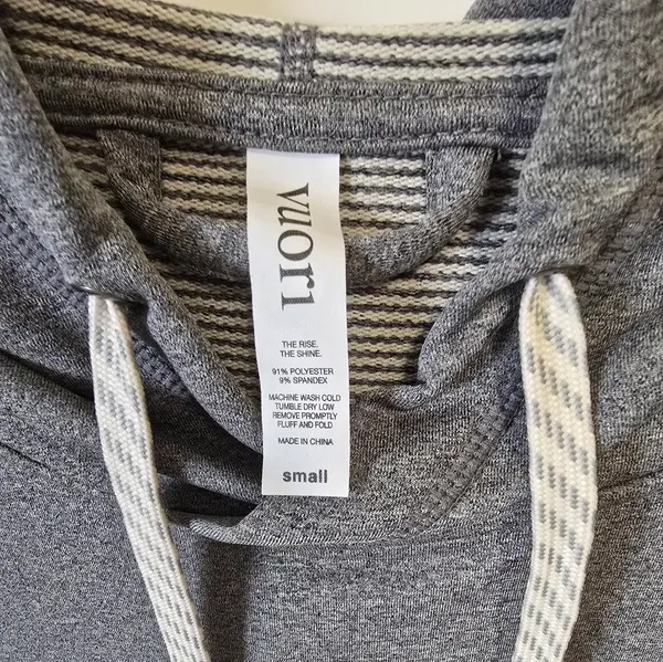 Vuori cloudline performance hoody Size S - Image 6