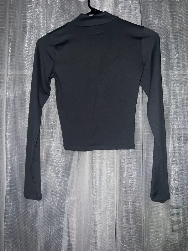 Hollister Gray Turtleneck - Image 3