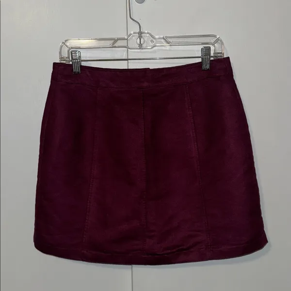 Old Navy Snap Button Mini Skirt Burgundy Microsuede Women’s 6 - Image 3