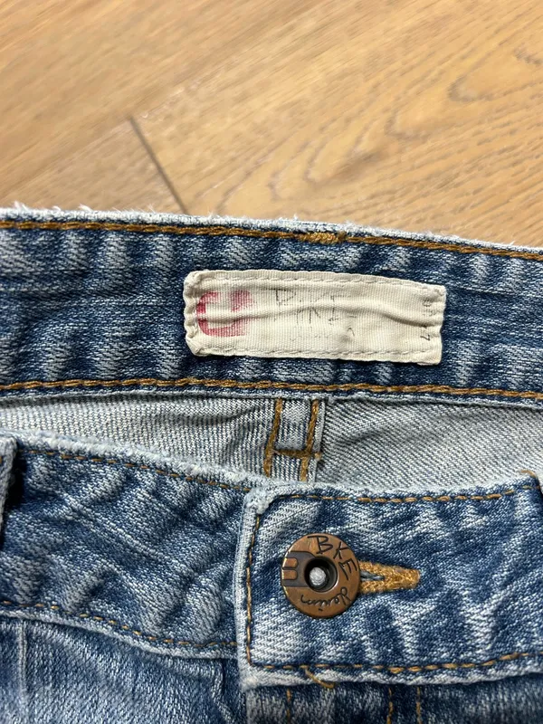 Size 27 Vintage BKE flare jeans - Image 9