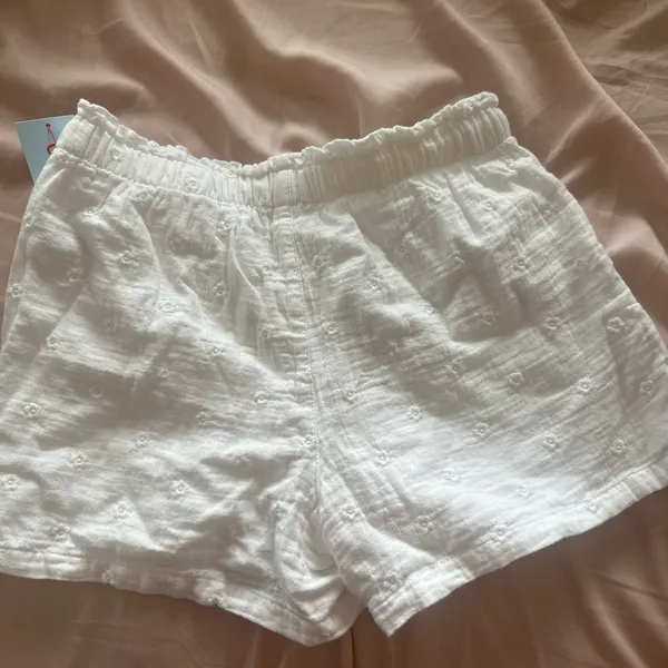 Target White Flower Shorts - Image 2