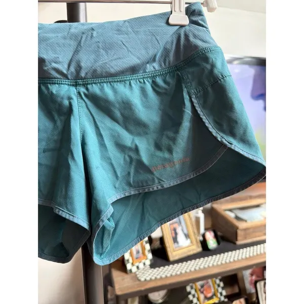 Patagonia Women's Athletic Shorts Teal XS - Image 2