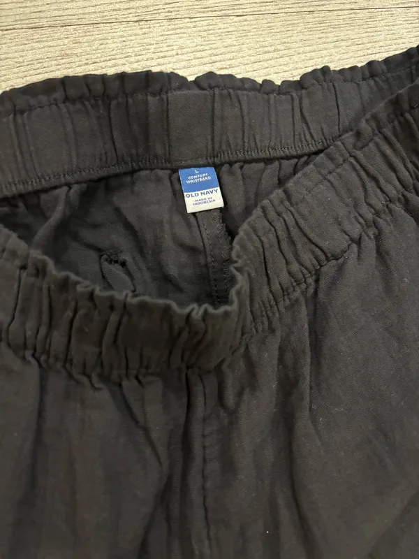 Old Navy Black sleeve short - Image 3