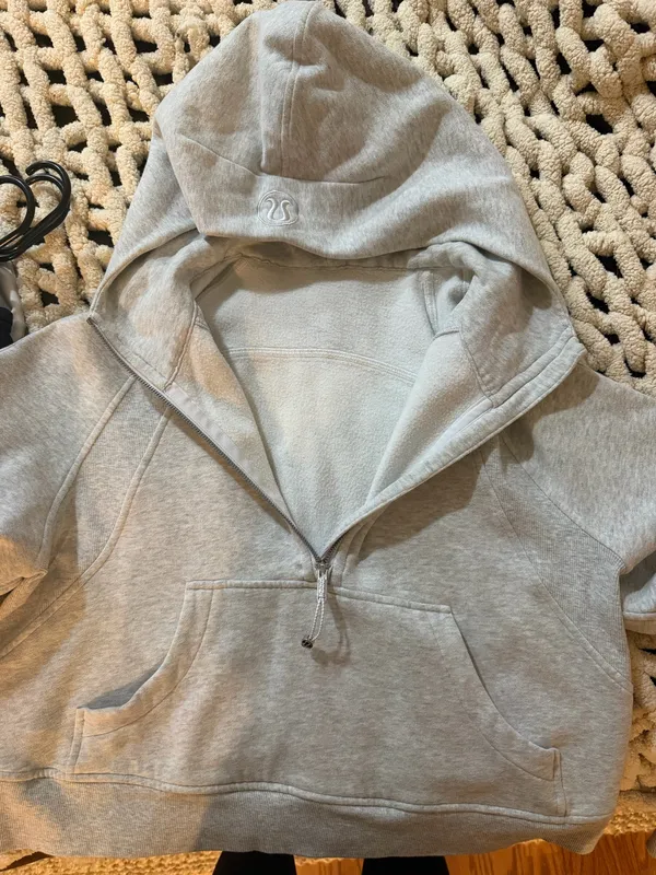 Lululemon Scuba Half-Zip Hoodie M/L - Image 4