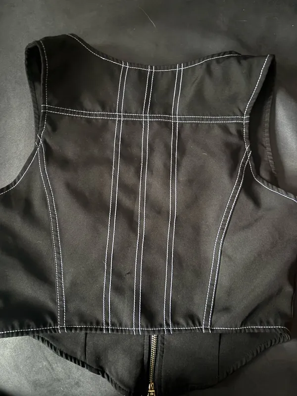 White Fox Black Zip-Up Corset - Image 4