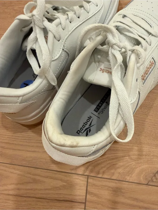 Reebok Ortho Lite White Leather Sneakers with Gum-Trim Sole Size 7.5 - Image 5