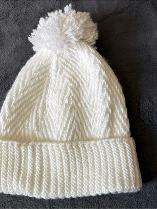 Adidas Women's Twilight 4 Ballie Hat. White Clear/Grey Logo. New with Tags - Image 10