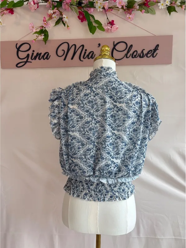 Miss Me Women's Small Blue Floral Ruffled Sleeveless Blouse - Image 2