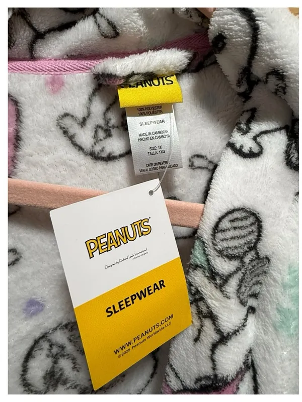 Peanuts Snoopy Holiday Fleece Robe Pink Winter Snoopy Sleepwear 1X NWT - Image 8
