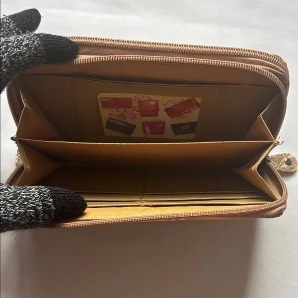 Elegant Quilted Women's Wallet GUC - Image 3