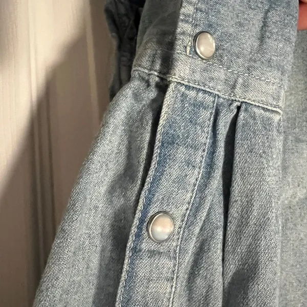 J. Crew JCrew Reimagined Western Button Down Chambray‎ Blue Long Sleeve Pearl - Image 5