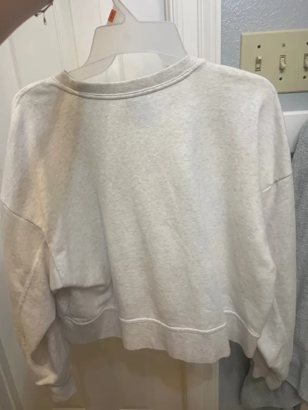 Nike Cropped Sweatshirt - Image 2