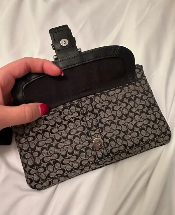 Coach Wristlet - Image 4