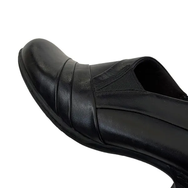 EUC Rockport leather heels Black Size 7.5 - Image 6