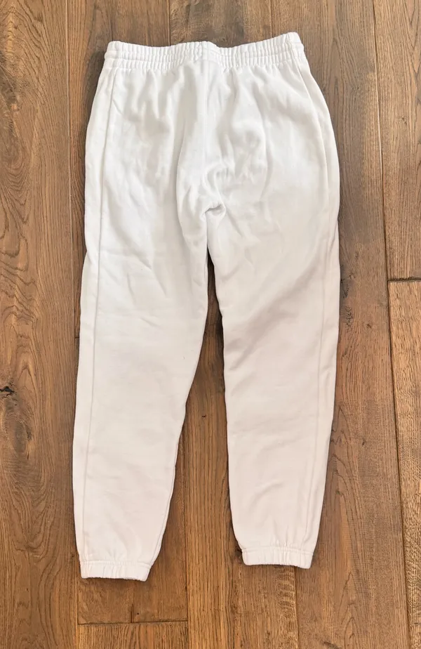 Aritzia Boyfriend TNA Cozy Fleece Sweatpants - Image 2